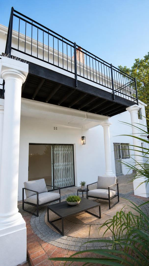 To Let 4 Bedroom Property for Rent in Tamboerskloof Western Cape
